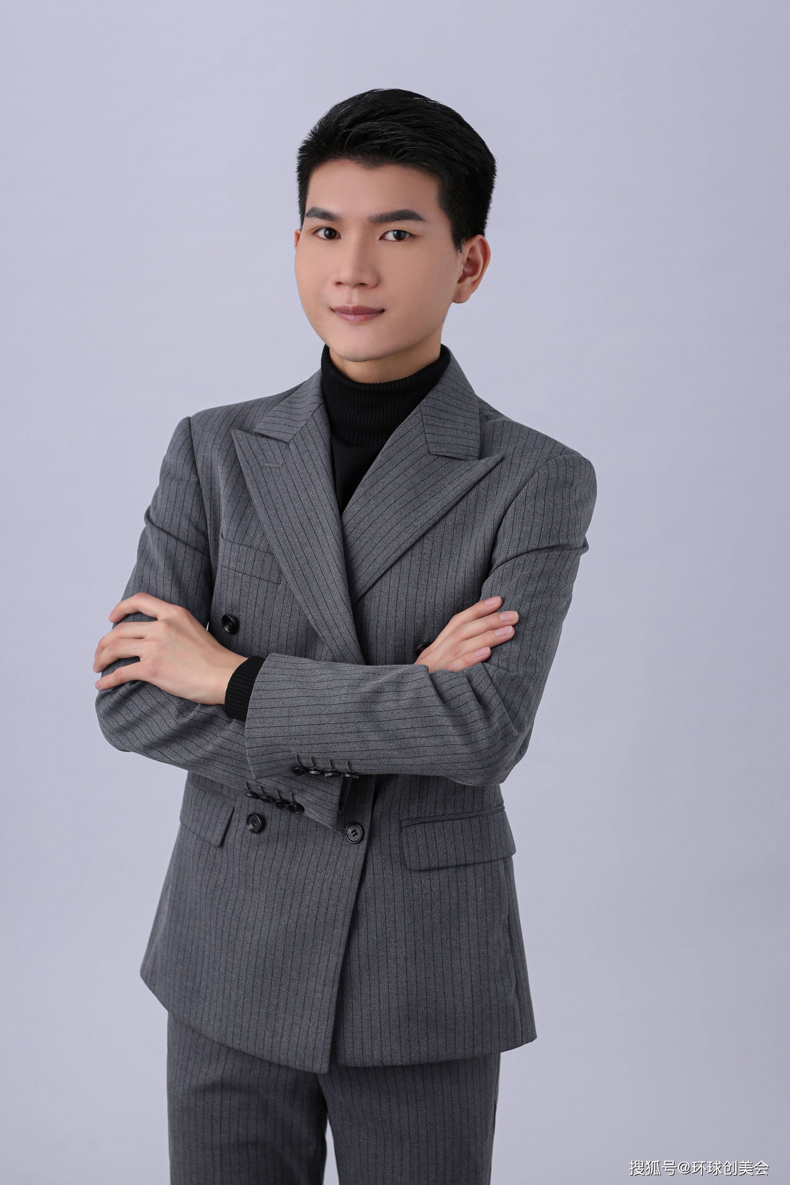 胡颜意 UI/UX设计总监